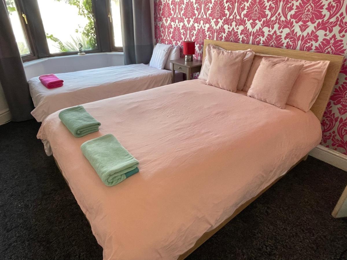 Perfect Room Bs11 Bristol Luaran gambar